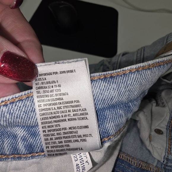 American Eagle Outfitters Distressed Super High Rise Ankle Straight Jeans Size 6 - Picture 10 of 11